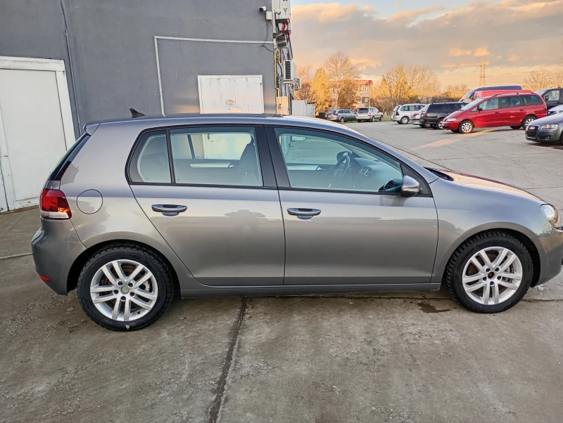 VW Golf Hi line 2.0tdi, снимка 2 - Автомобили и джипове - 53579026