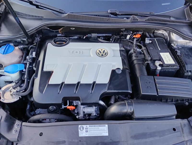 VW Golf Hi line 2.0tdi, снимка 6 - Автомобили и джипове - 53579026