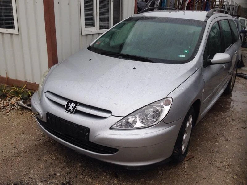 Peugeot 307 1.6i и 1.4 16V, снимка 9 - Автомобили и джипове - 13273647