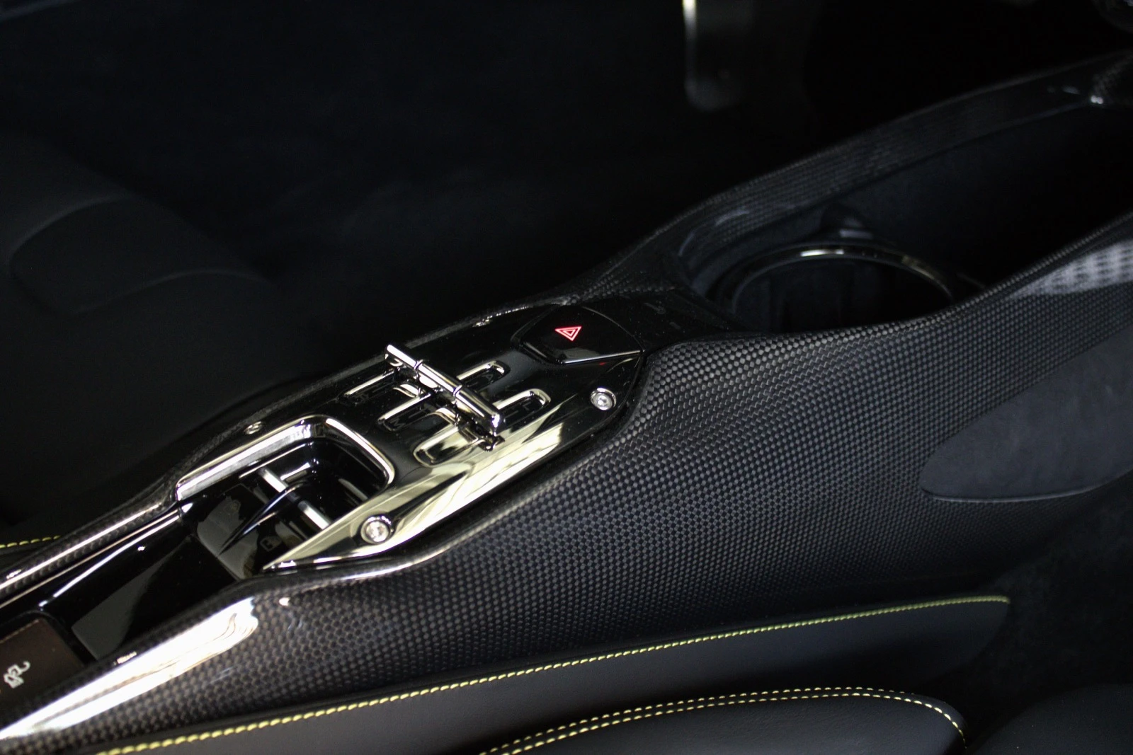 Ferrari SF 90 STRADALE LIFT JBL FULL CARBON *  * | Mobile.bg   15