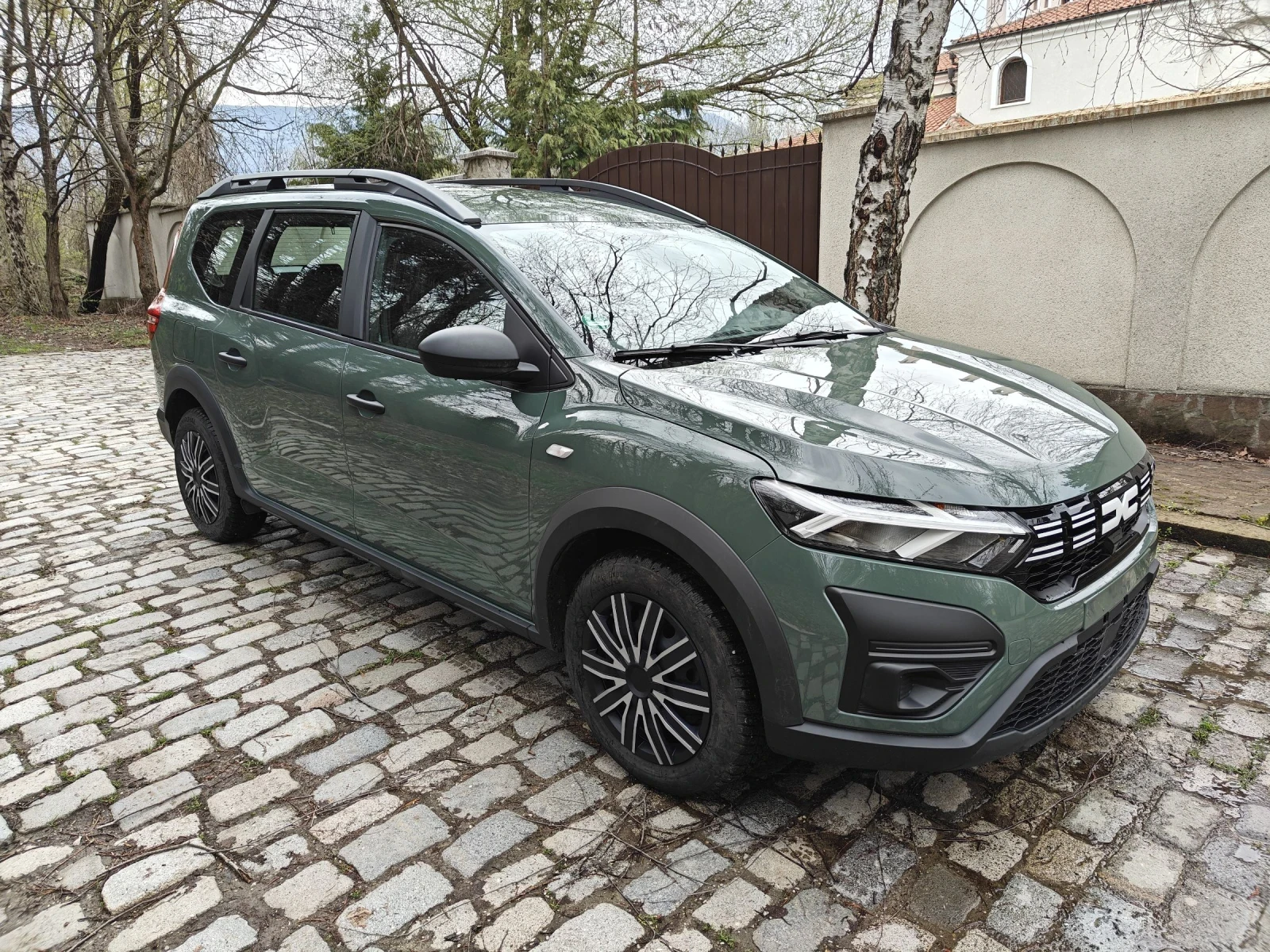 Dacia Jogger 1.0i 110к.с - изображение 6