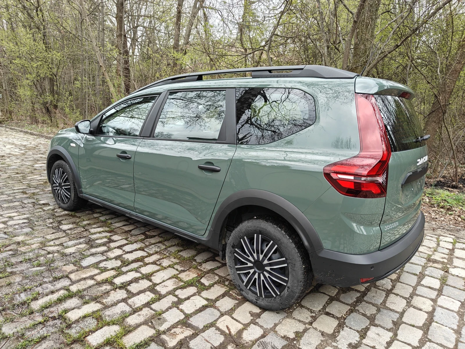 Dacia Jogger 1.0i 110к.с - изображение 3
