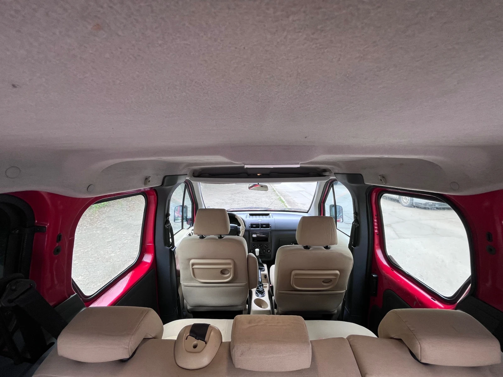 Ford Connect Tourneo  - изображение 10