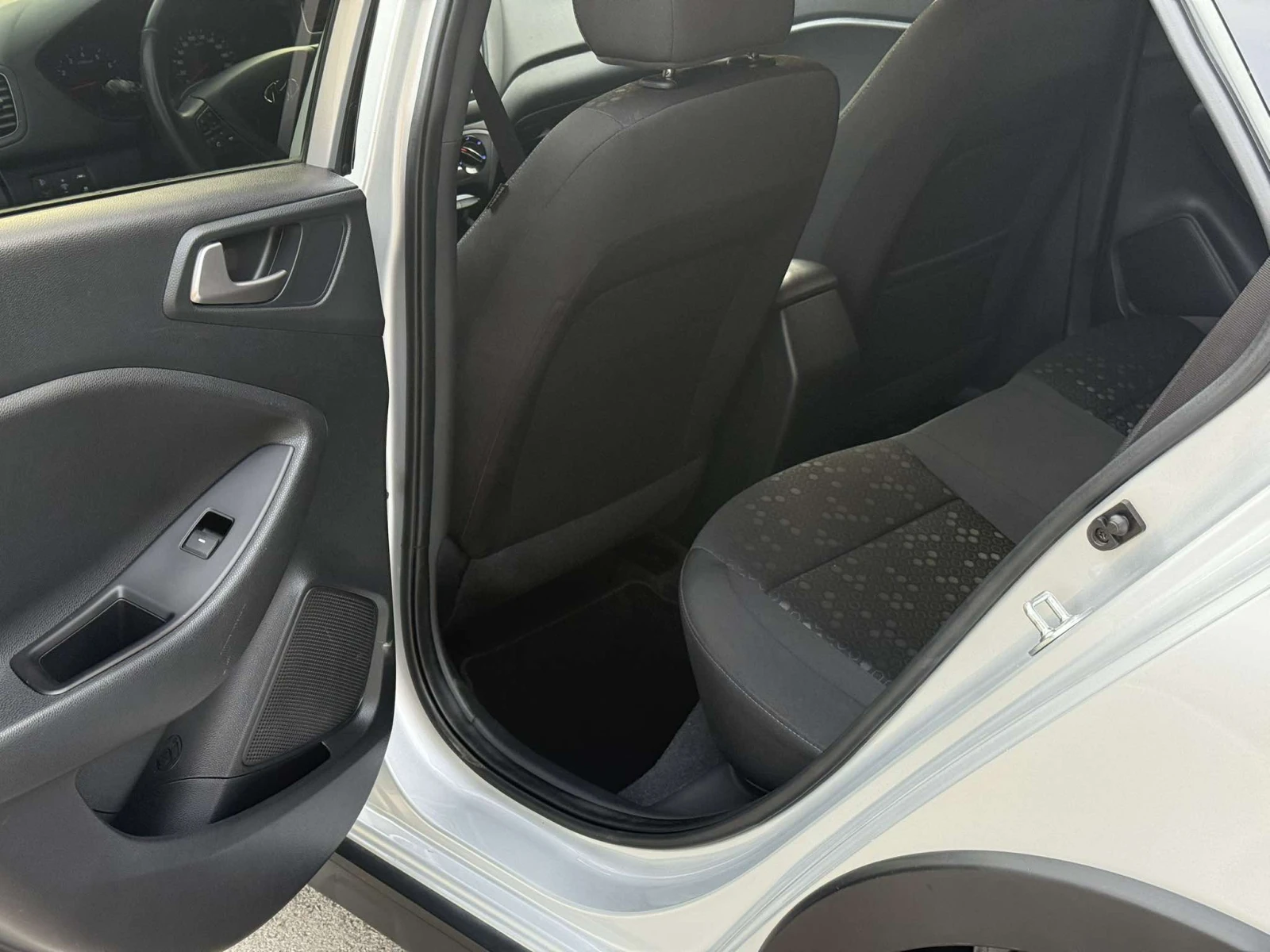 Hyundai I20 Active 1.0 TurboGDi | Mobile.bg   12