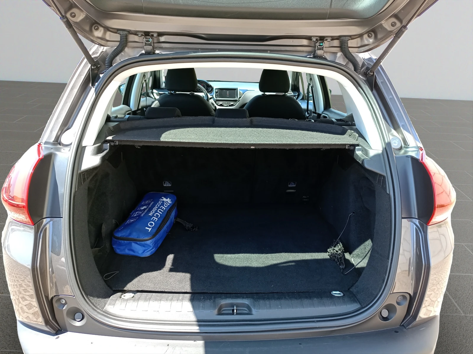 Peugeot 2008 ACTIVE 1.6 HDI 100 BVMP6 - изображение 9
