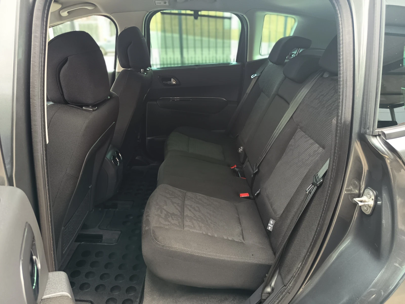 Peugeot 3008 1.6hdi - изображение 10