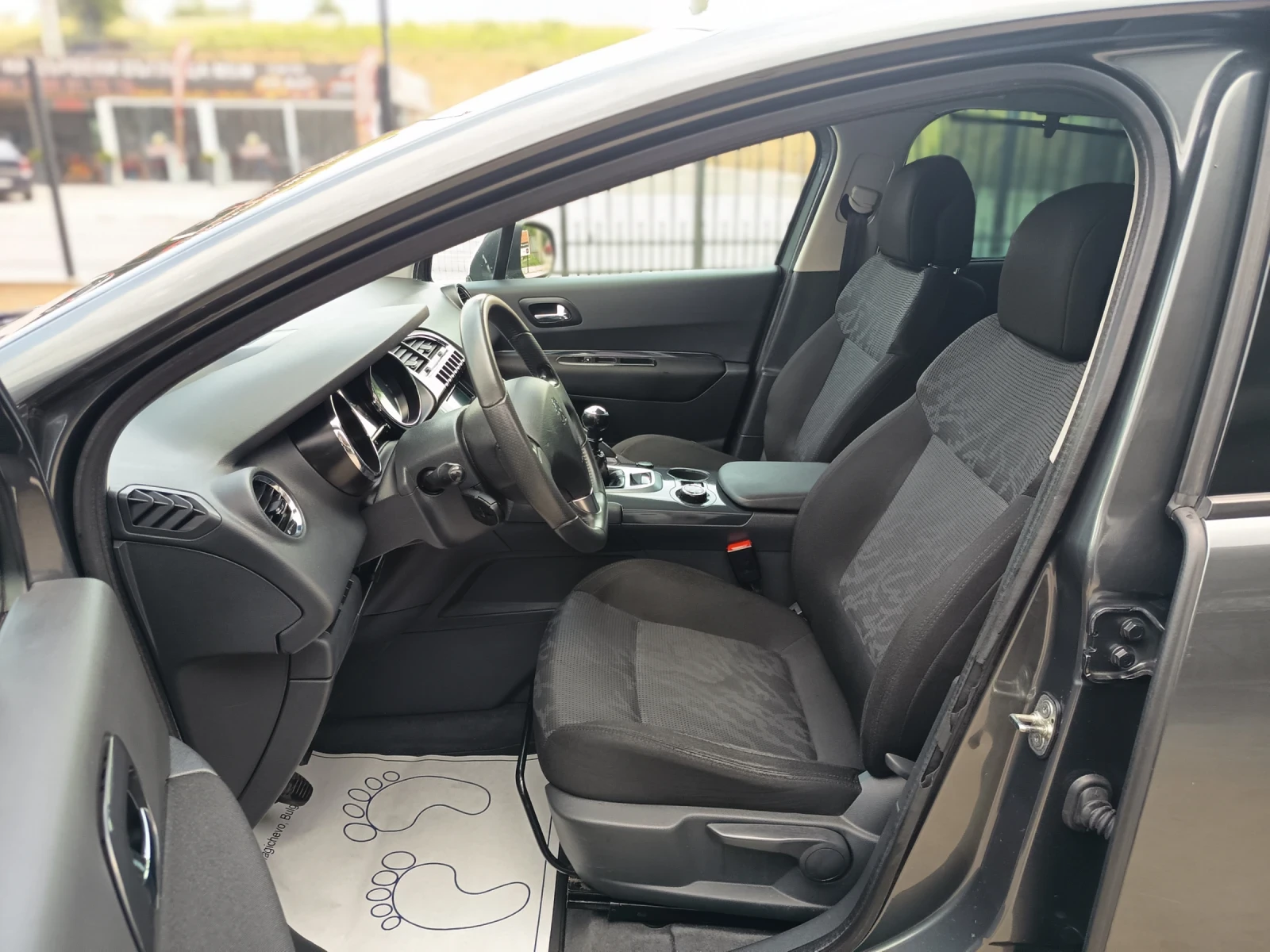 Peugeot 3008 1.6hdi - изображение 8