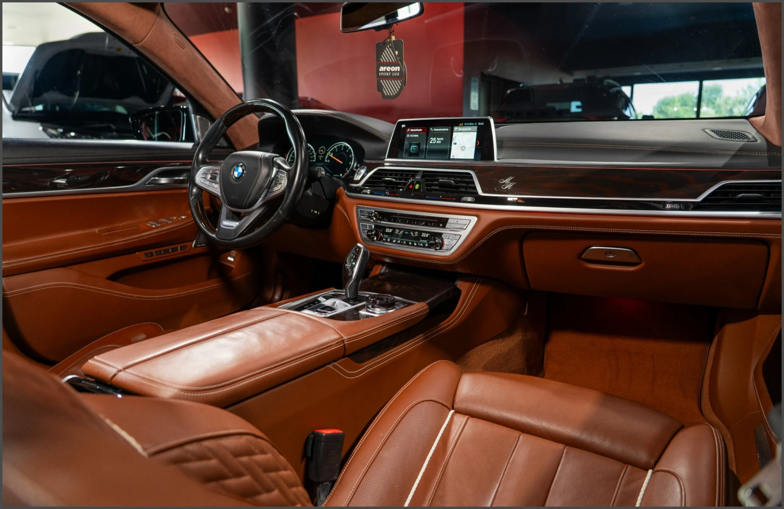 BMW 750 Li xDrive* Individual | Mobile.bg   17