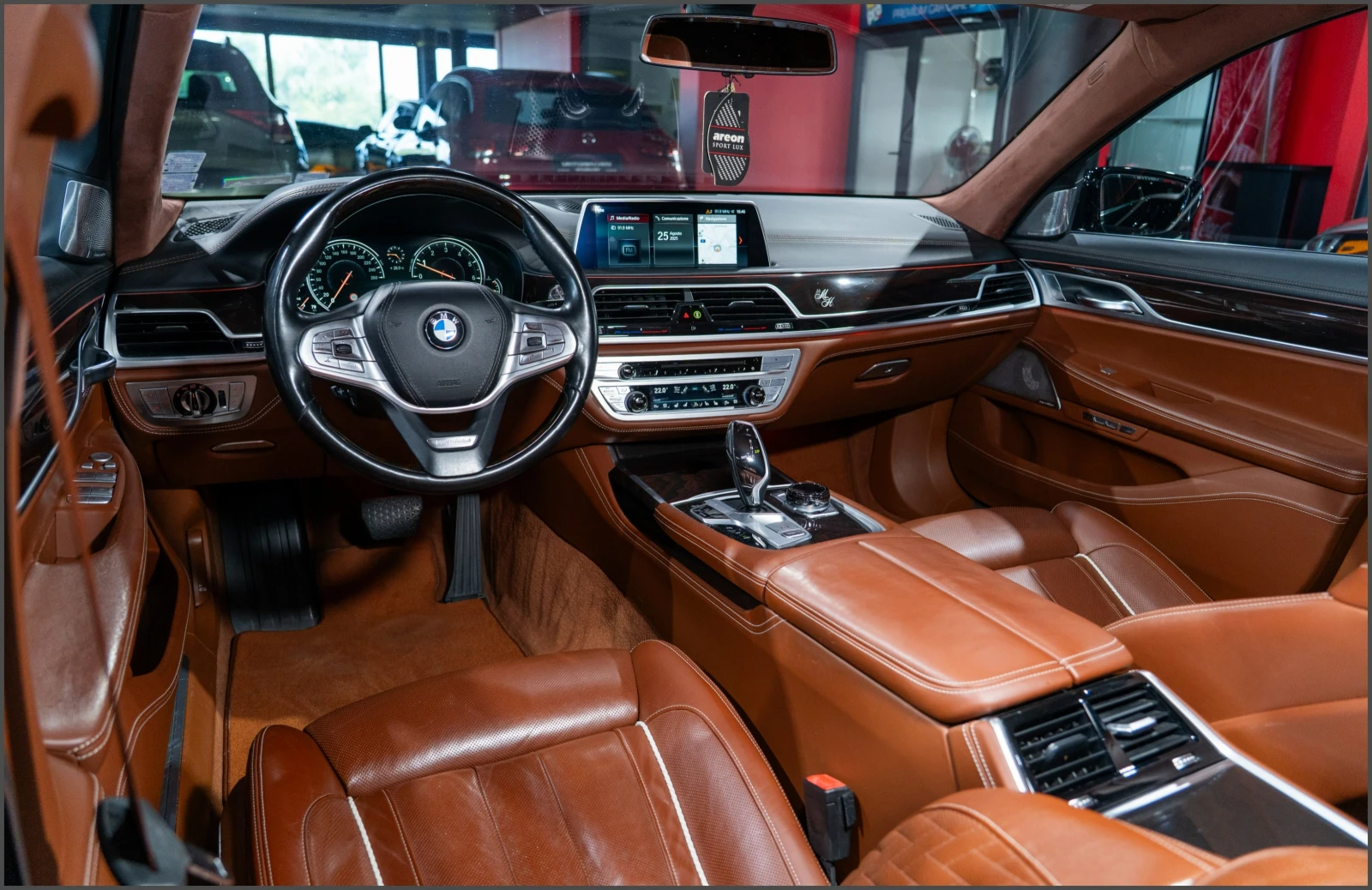 BMW 750 Li xDrive* Individual - изображение 7