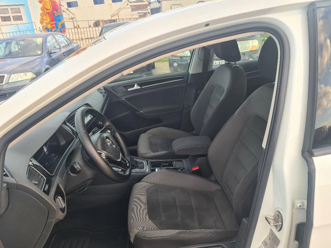 VW Golf 1.6 TDI DSG HIGHLINE - изображение 10