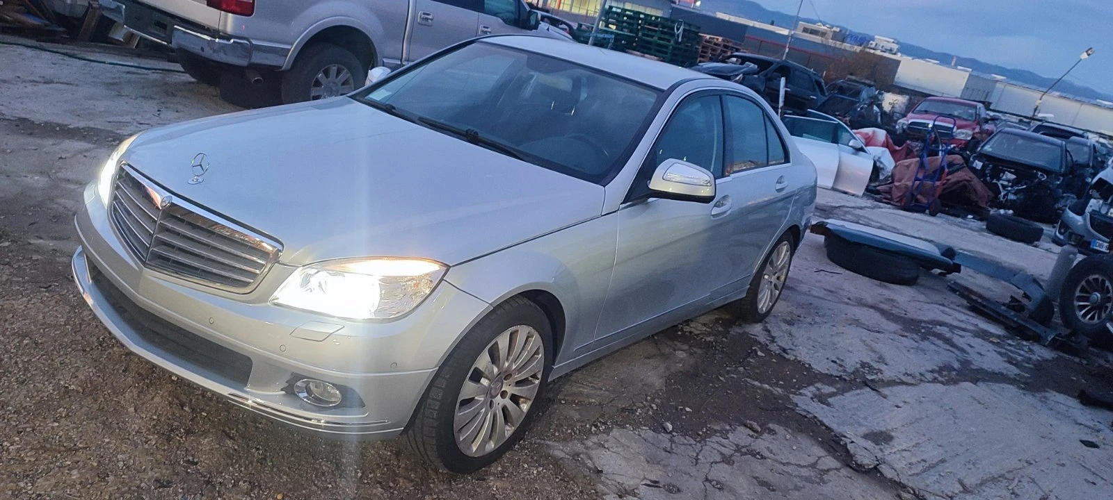 Mercedes-Benz C 350 i 272 к.с. - изображение 2