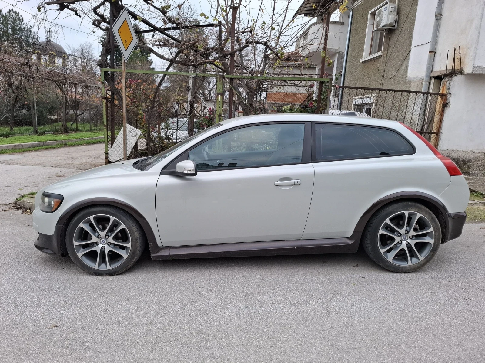Volvo C30 2.0i | Mobile.bg � ����������� 4