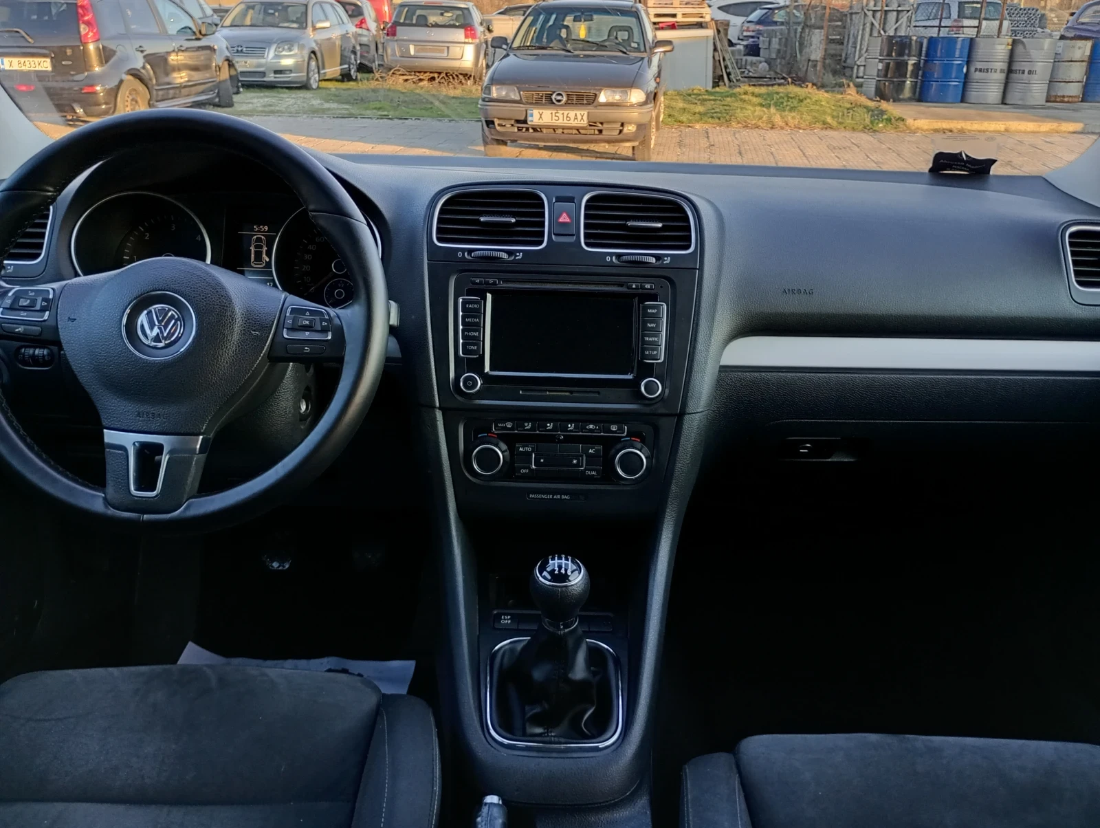 VW Golf Hi line 2.0tdi - изображение 9