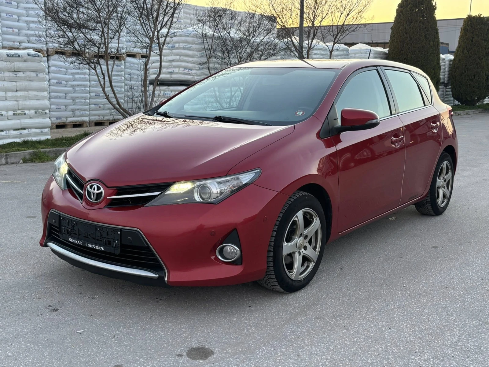 Toyota Auris 1.6 бензин ЕВРО5, снимка 2 - Автомобили и джипове - 53817834