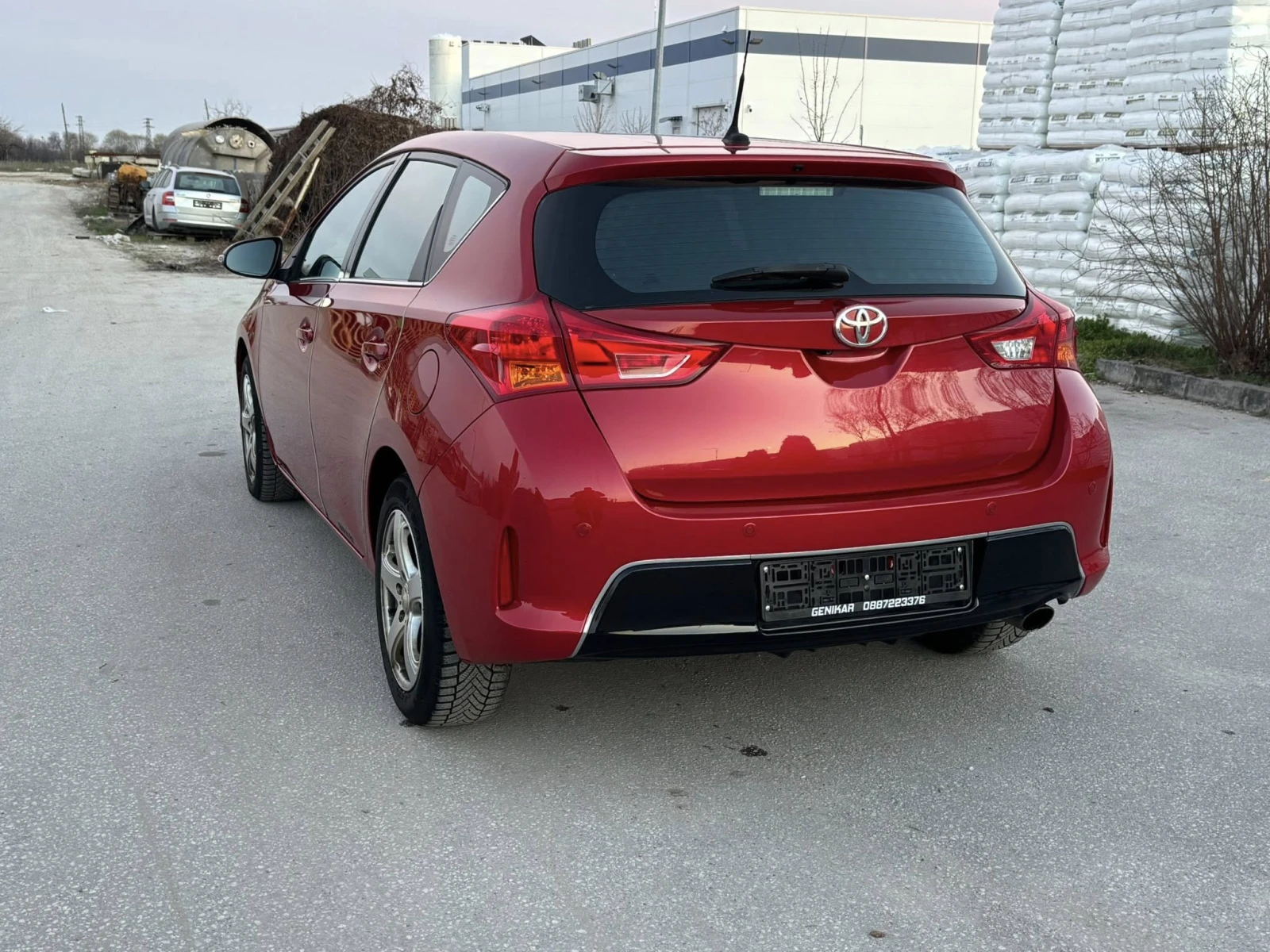 Toyota Auris 1.6 бензин ЕВРО5, снимка 8 - Автомобили и джипове - 53817834