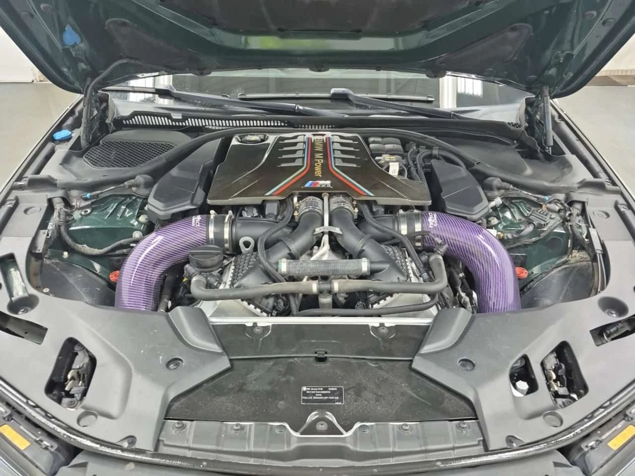 BMW M5 * COMP* Дистроник* Смарт Ключ* Harman Kardon* , снимка 16 - Автомобили и джипове - 53819896