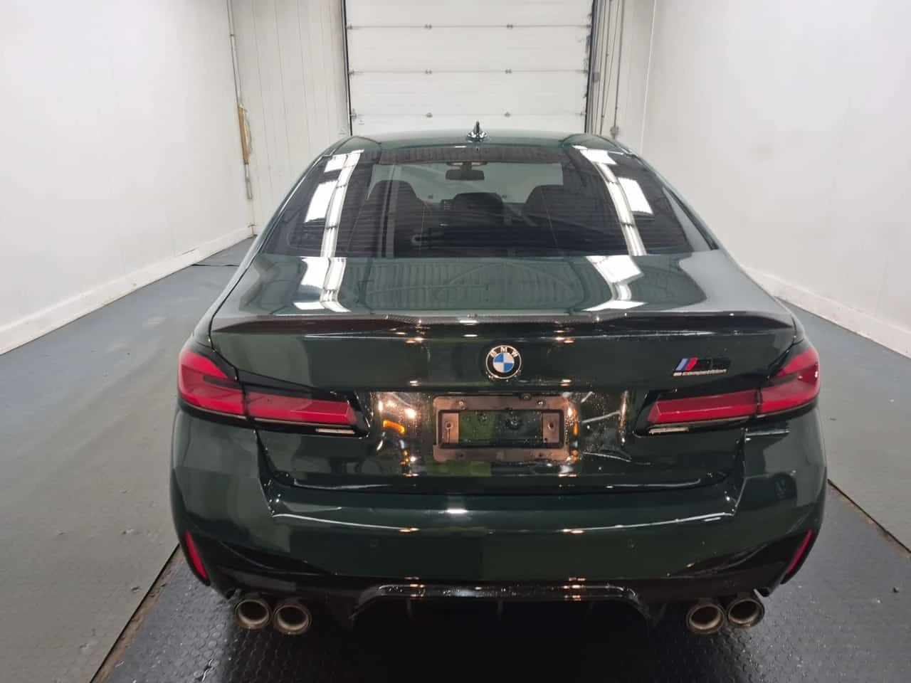 BMW M5 * COMP* Дистроник* Смарт Ключ* Harman Kardon* , снимка 5 - Автомобили и джипове - 53819896