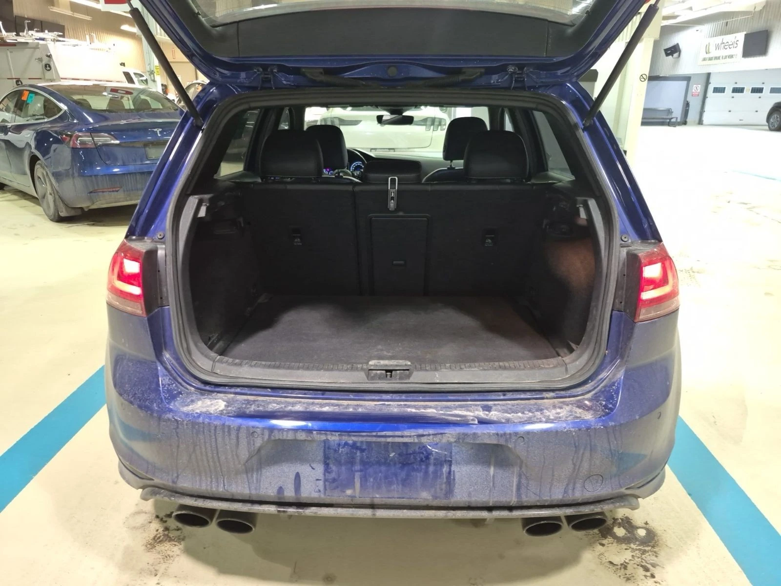 VW Golf R С РЕГИСТРАЦИЯ & АВТО КРЕДИТ , снимка 12 - Автомобили и джипове - 53894739