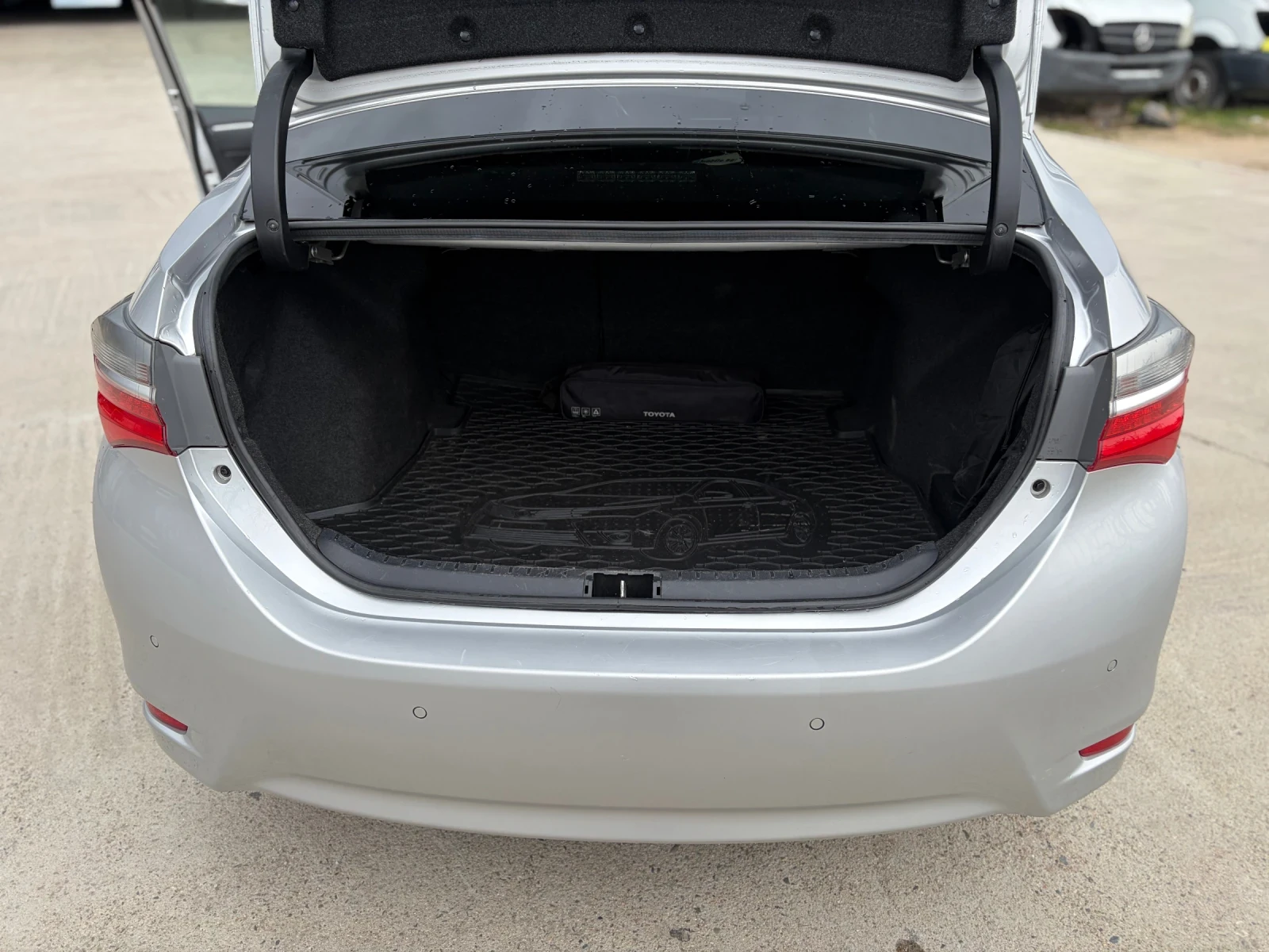 Toyota Corolla 1.6 FACE на ГАЗ Всички Есктри!!, снимка 14 - Автомобили и джипове - 53950910