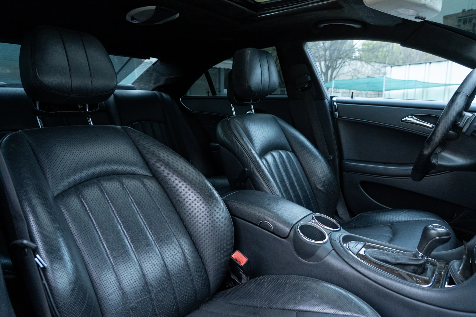 Mercedes-Benz CLS 500 AMG, снимка 7 - Автомобили и джипове - 54210672