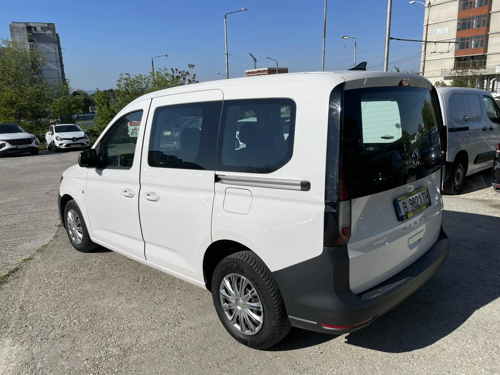 VW Caddy 4+ 1, снимка 4 - Автомобили и джипове - 54562241