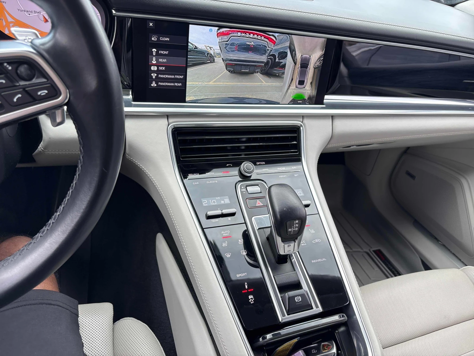 Porsche Panamera Продава се от Порше / Чист доклад без щети / Екстр, снимка 8 - Автомобили и джипове - 54880177