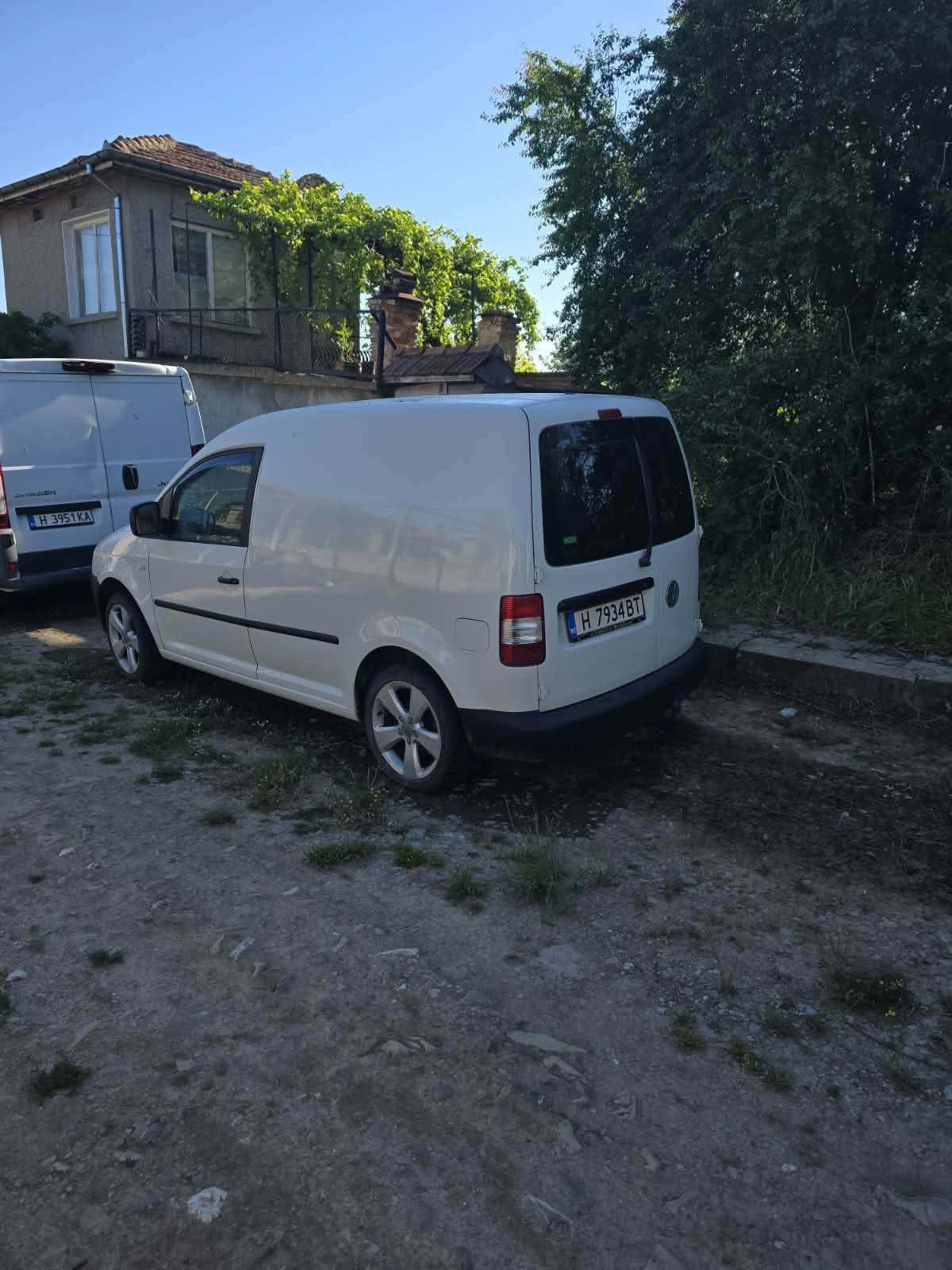 VW Caddy, снимка 5 - Автомобили и джипове - 55013315