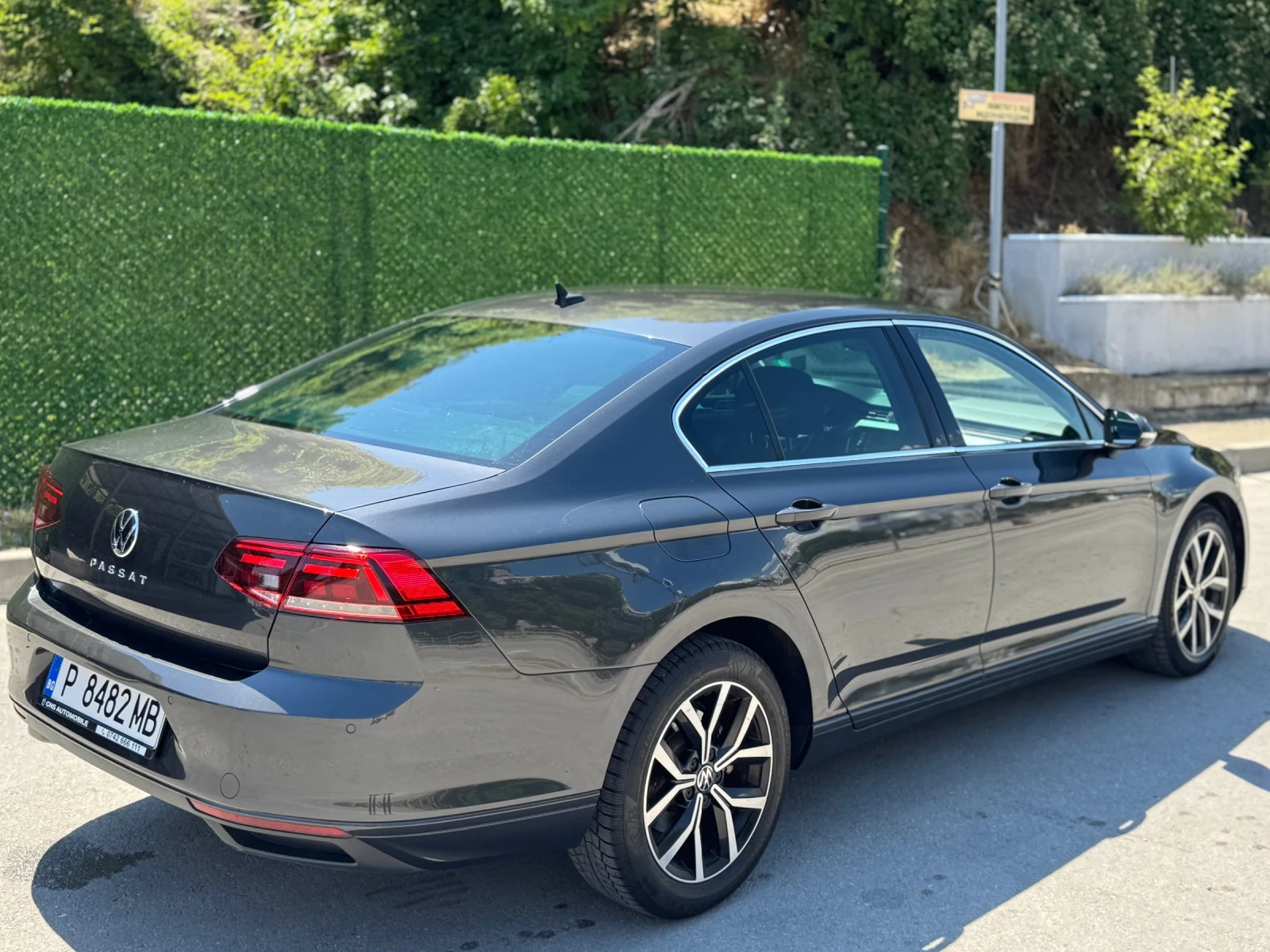 VW Passat FACE 2.0TDI DSG DISTR* LineAssist, снимка 4 - Автомобили и джипове - 55064040