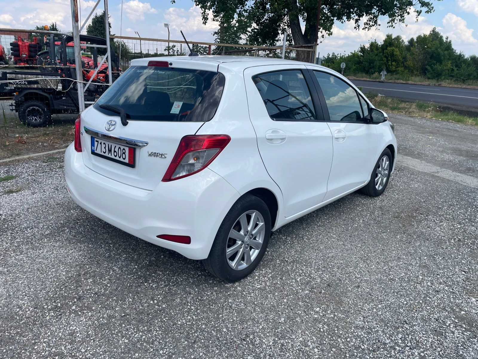 Toyota Yaris 1.4 D4D 90кс, снимка 7 - Автомобили и джипове - 55415845