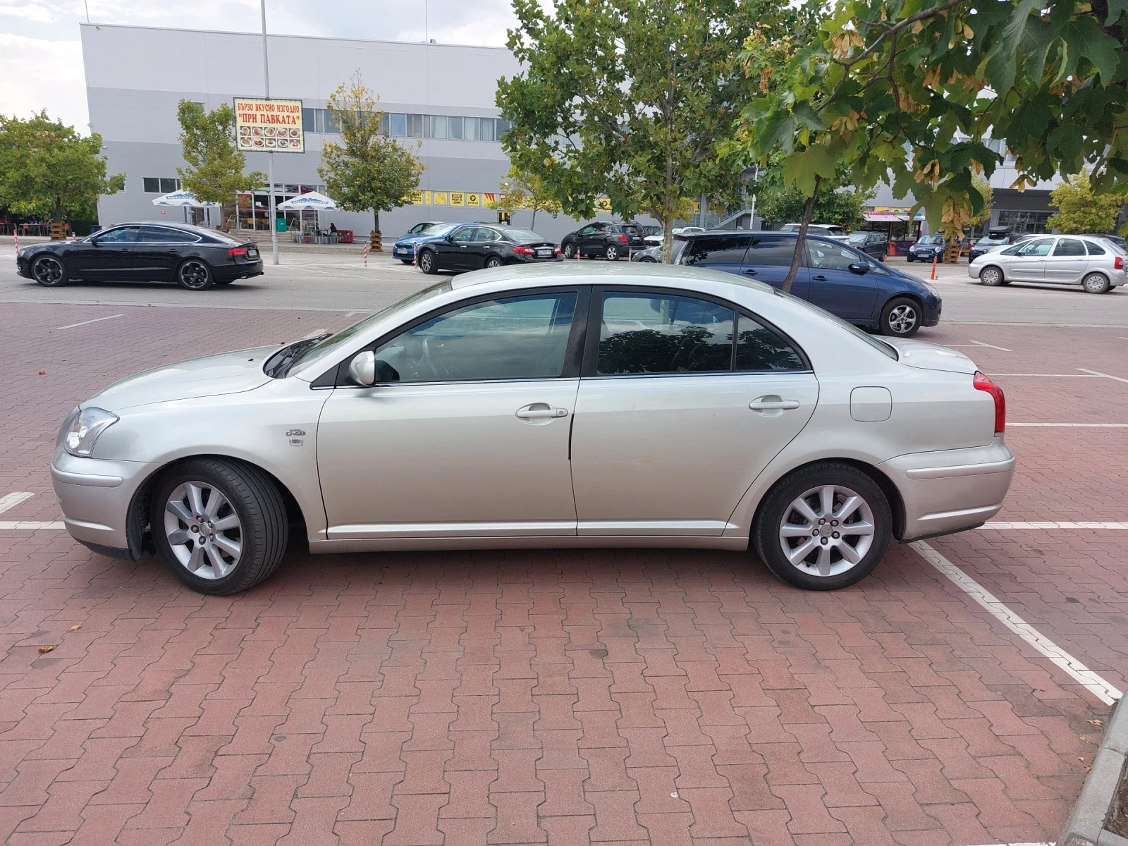 Toyota Avensis 2.0 D-4D 116 к.с., снимка 2 - Автомобили и джипове - 55597110
