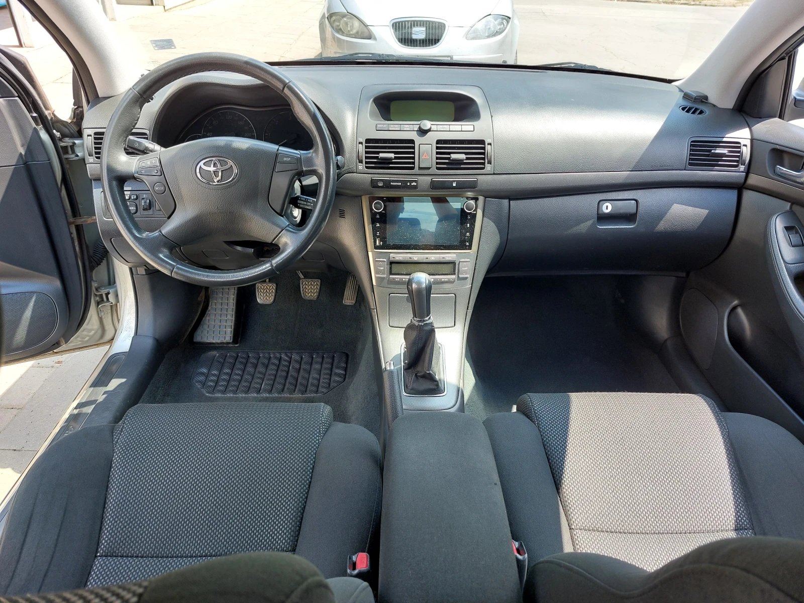 Toyota Avensis 2.0 D-4D 116 к.с., снимка 10 - Автомобили и джипове - 55597110