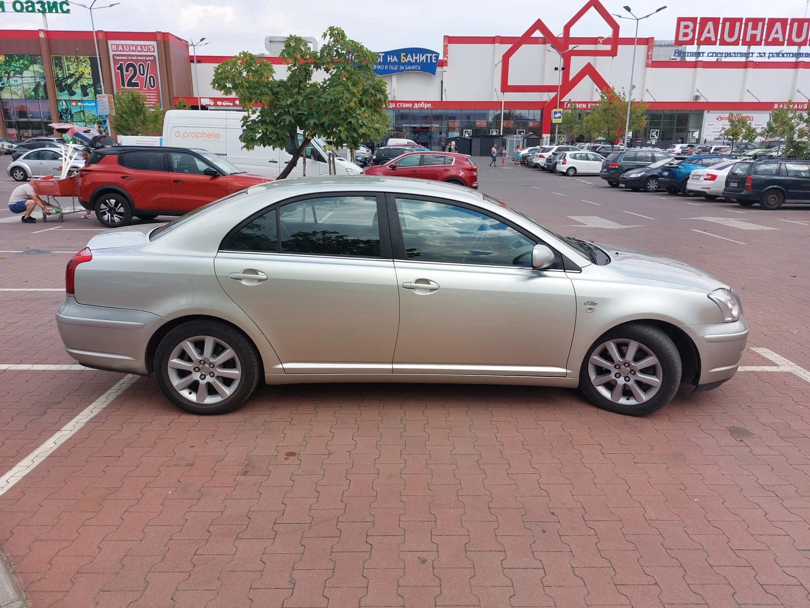 Toyota Avensis 2.0 D-4D 116 к.с., снимка 6 - Автомобили и джипове - 55597110