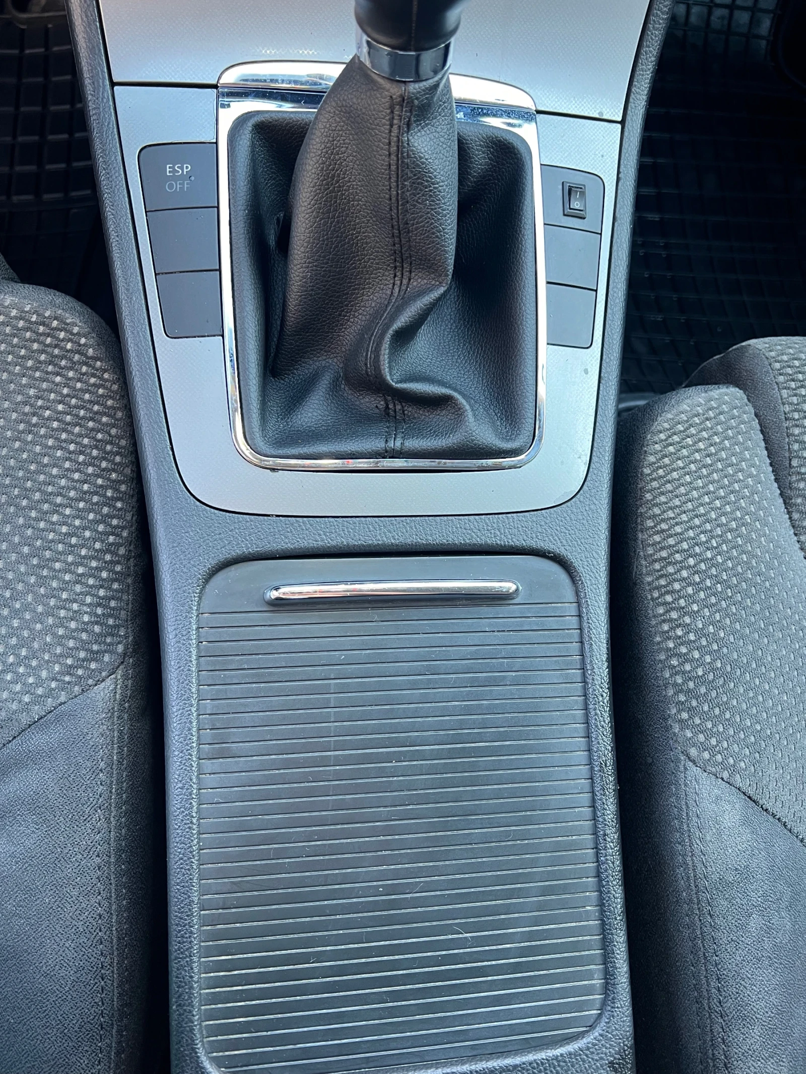 VW Passat B6 1.9 TDI, снимка 11 - Автомобили и джипове - 55677708