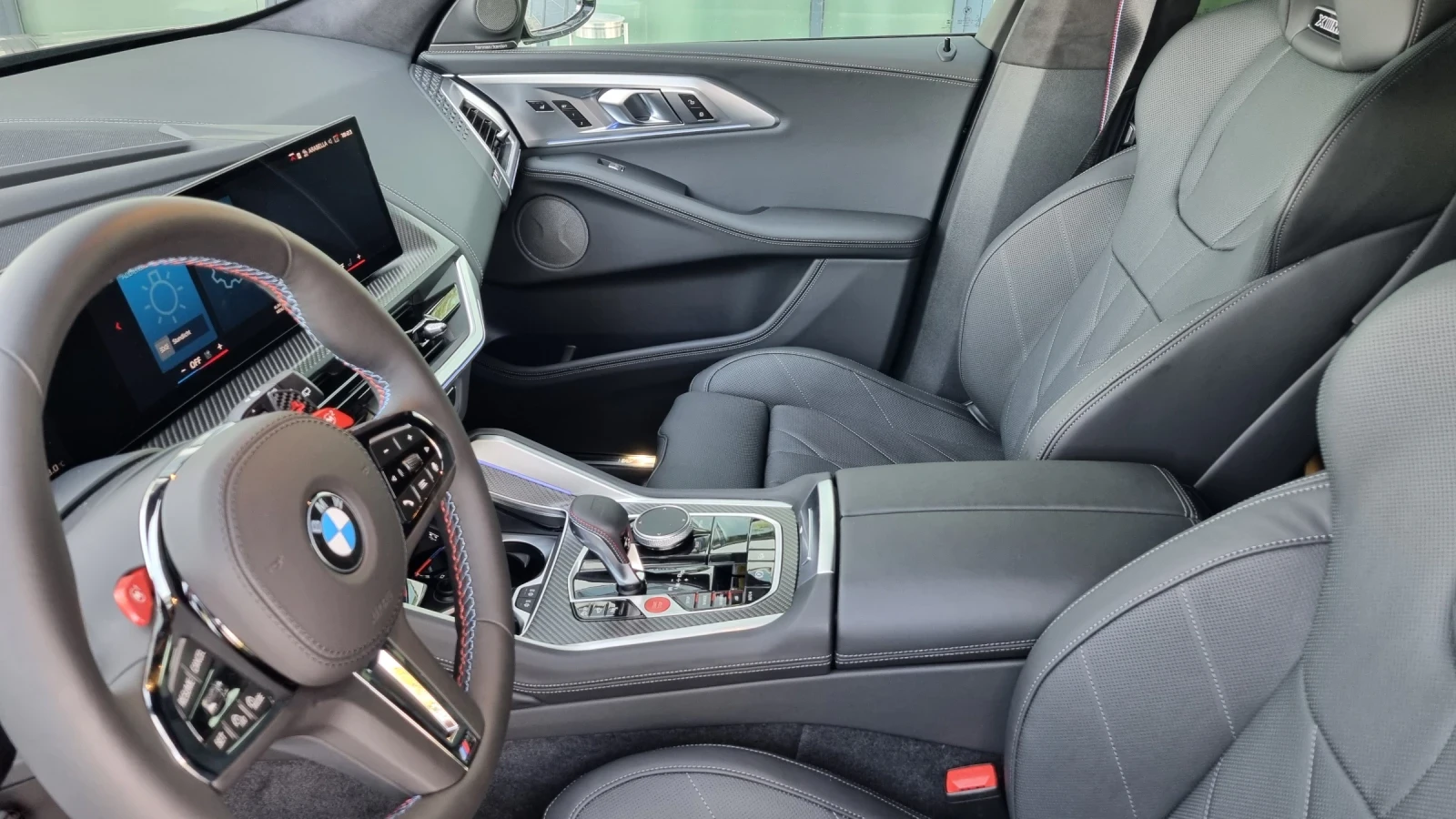 BMW XM, снимка 11 - Автомобили и джипове - 56048918