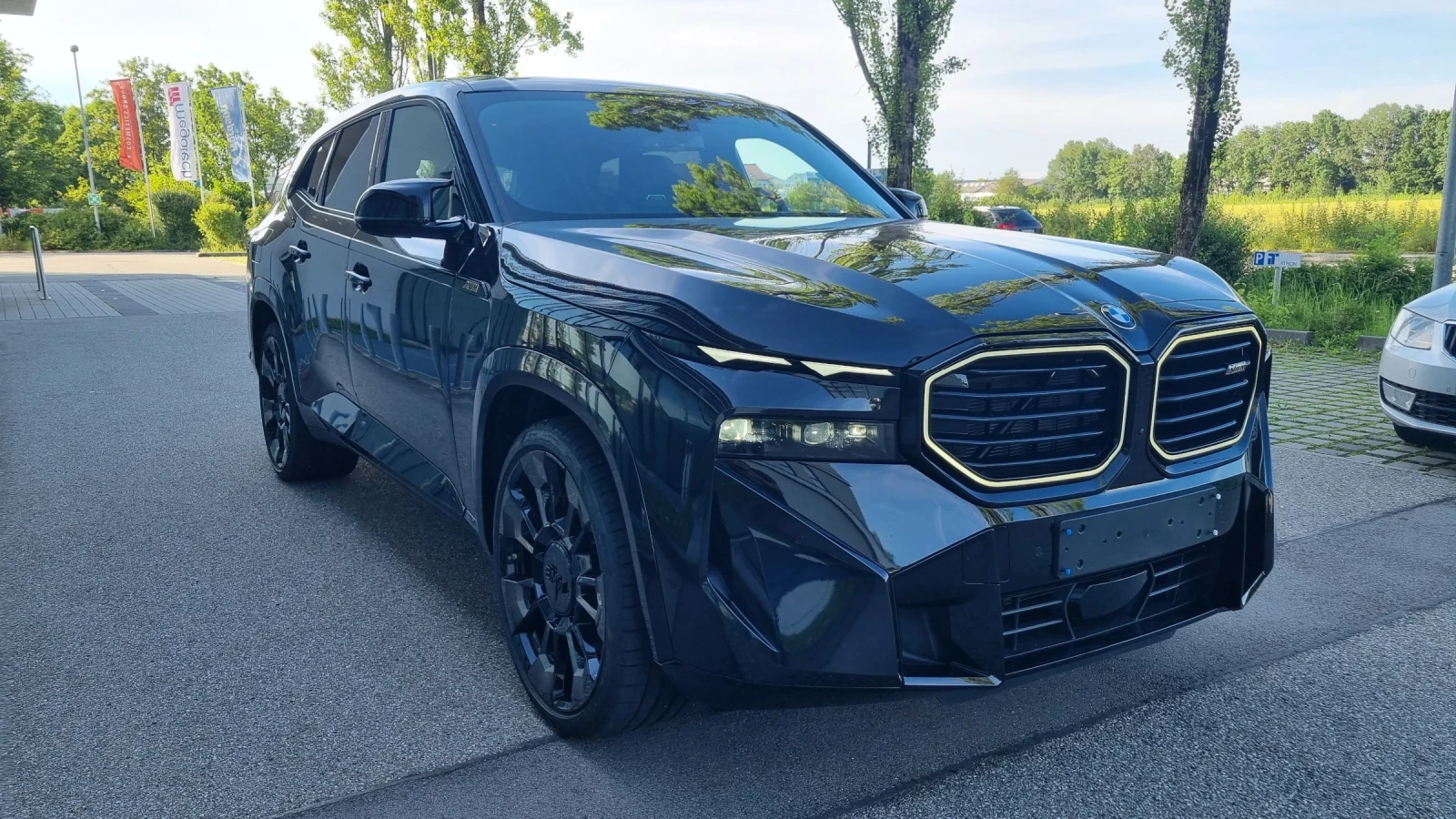 BMW XM, снимка 3 - Автомобили и джипове - 56048918