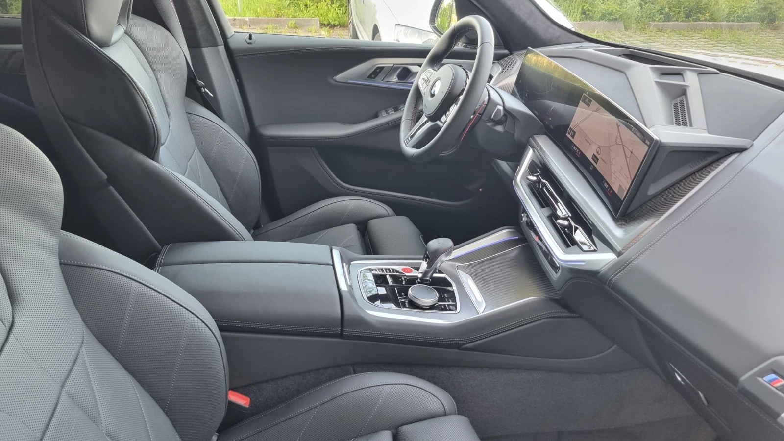 BMW XM, снимка 17 - Автомобили и джипове - 56048918