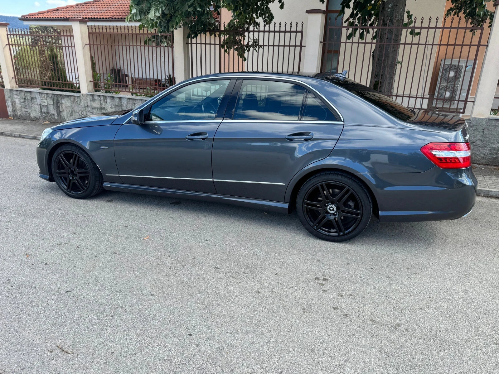 Mercedes-Benz E 250 2.2 cdi, снимка 6 - Автомобили и джипове - 56058127