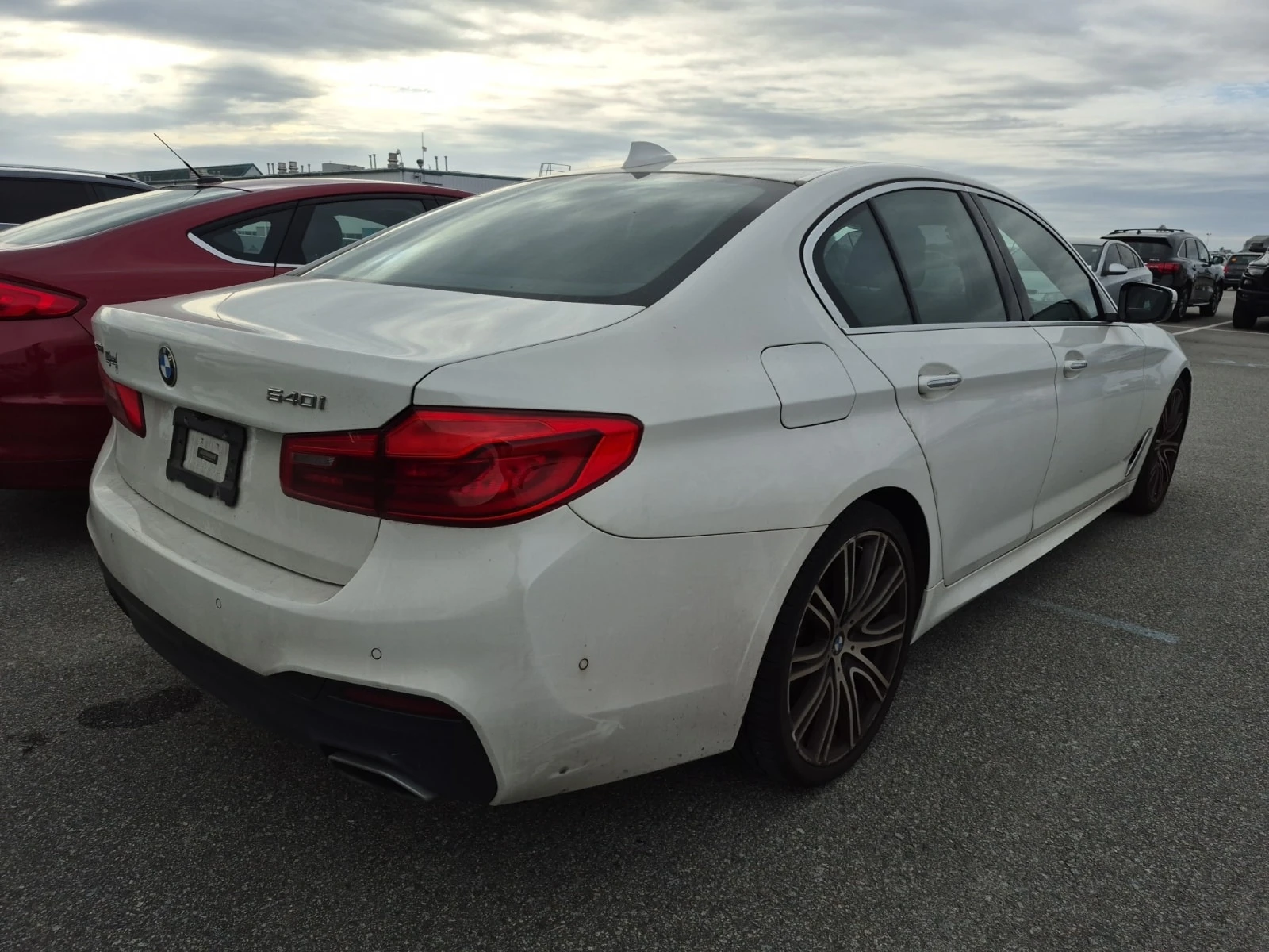 BMW 540 М ПАКЕТ/XDRIVE/CARFAX/360 КАМ/ПОДГРЕВ/ФИНАНСИРАНЕ, снимка 3 - Автомобили и джипове - 56075885