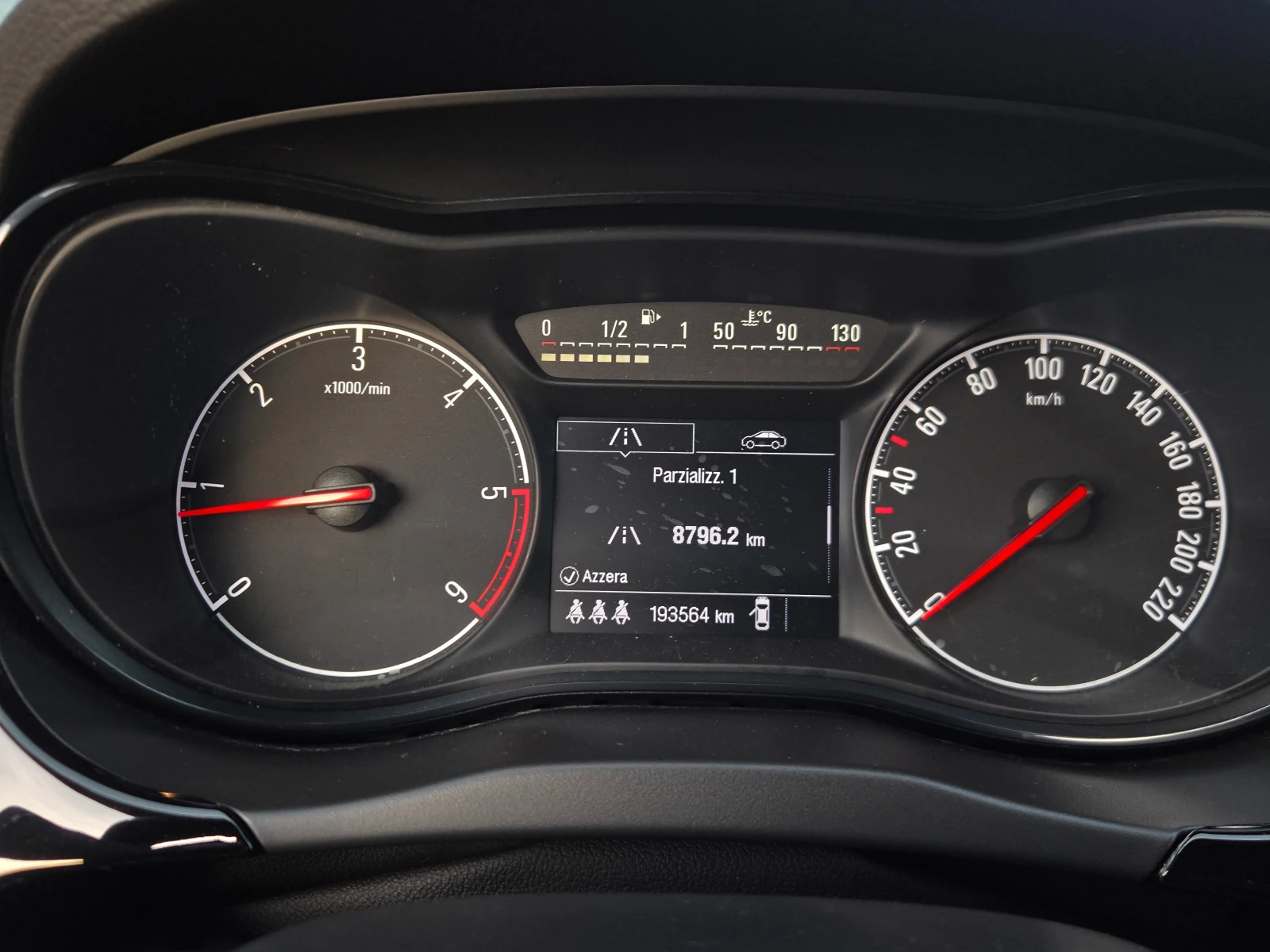 Opel Corsa 1.3CDTi COSMO* Безупречна* , снимка 14 - Автомобили и джипове - 56333485
