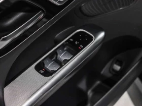 Mercedes-Benz GLC 300 AMG pkg/ Premium Pkg / Sport & Night Pkg / Ambient, снимка 15