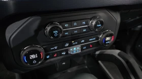 Ford Bronco 2.7* 360* KEYLESS* ПОДГРЕВ ВОЛАН* КРАЙНА ЦЕНА, снимка 16
