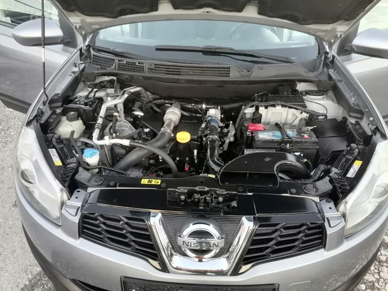 Nissan Qashqai 1.5, снимка 12 - Автомобили и джипове - 47292108