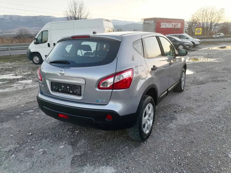 Nissan Qashqai 1.5, снимка 11 - Автомобили и джипове - 47292108