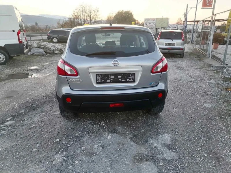 Nissan Qashqai 1.5, снимка 7 - Автомобили и джипове - 47292108