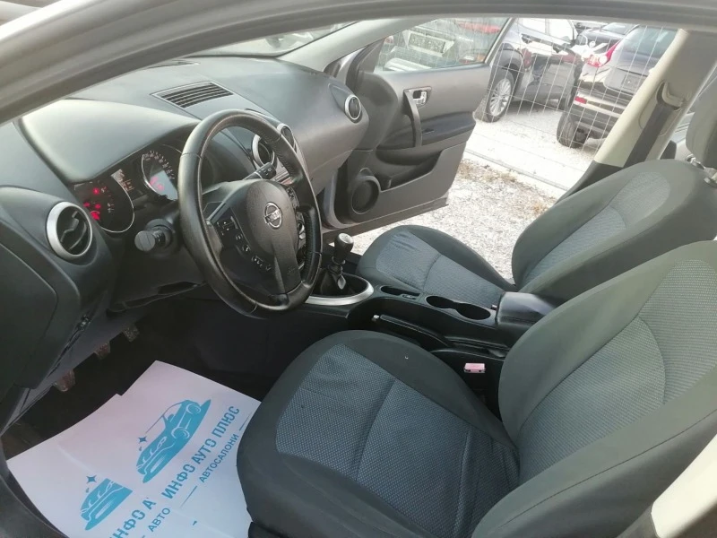 Nissan Qashqai 1.5, снимка 4 - Автомобили и джипове - 47292108