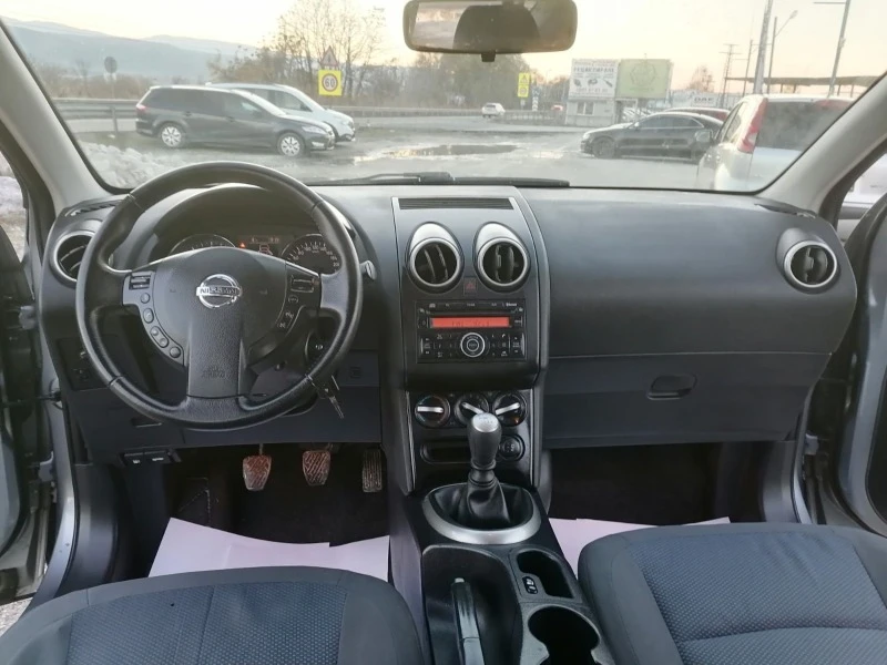 Nissan Qashqai 1.5, снимка 13 - Автомобили и джипове - 47292108