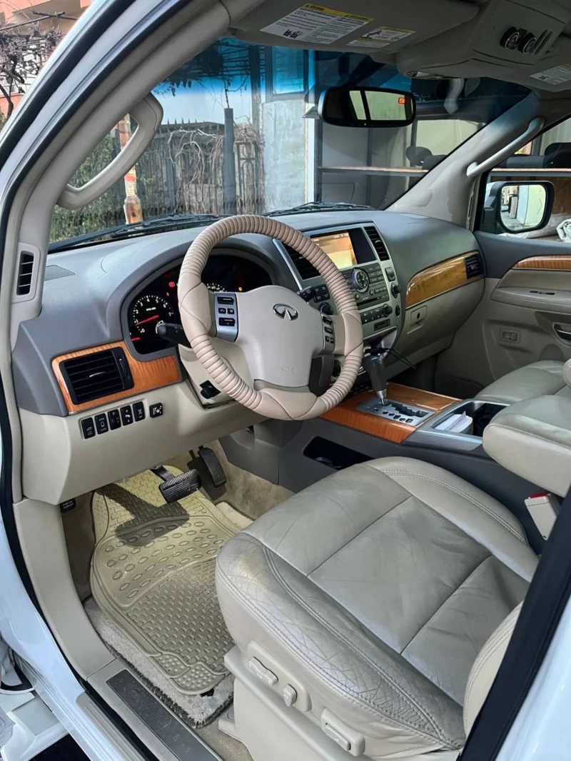 Infiniti QX56 Бензин / Газ, снимка 7 - Автомобили и джипове - 47465682