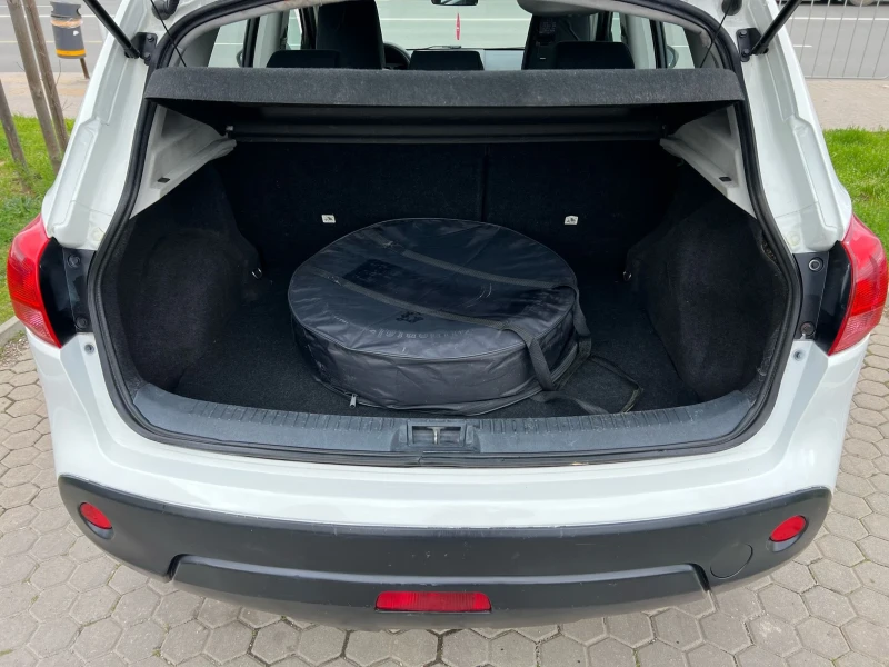 Nissan Qashqai 1.6i/РЕАЛНИ КМ ! ! ! , снимка 13 - Автомобили и джипове - 49965237