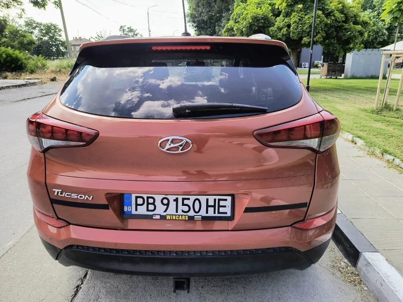Hyundai Tucson, снимка 3 - Автомобили и джипове - 50730333