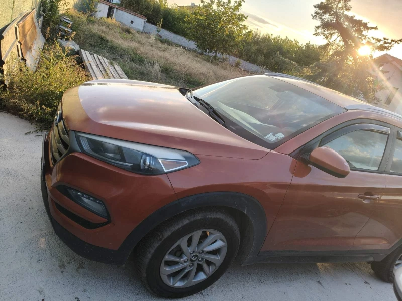 Hyundai Tucson, снимка 12 - Автомобили и джипове - 50730333